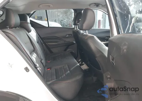 2019 Nissan Kicks Sr z USA, uszkodzony, nr VIN 3N1CP5CU9KL493318